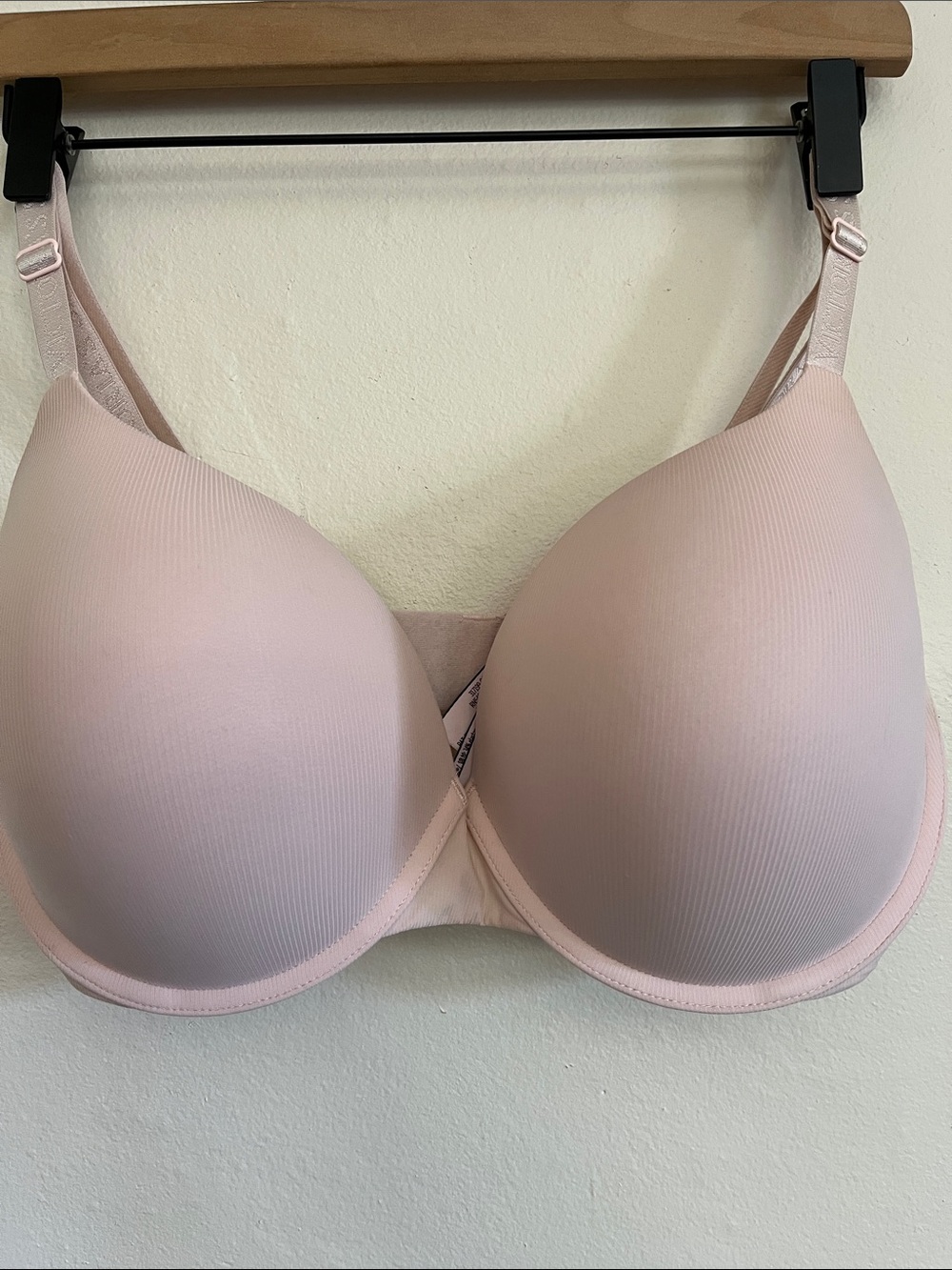 Victoria's Secret Blush Pink Molded T-Shirt Bra
